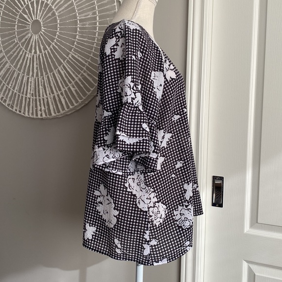 Spense - Gingham & Floral Blouse with Ruffle Sleeves - Picture 2 of 8